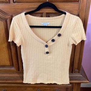 American Eagle Knit Yellow Short Sleeve Top